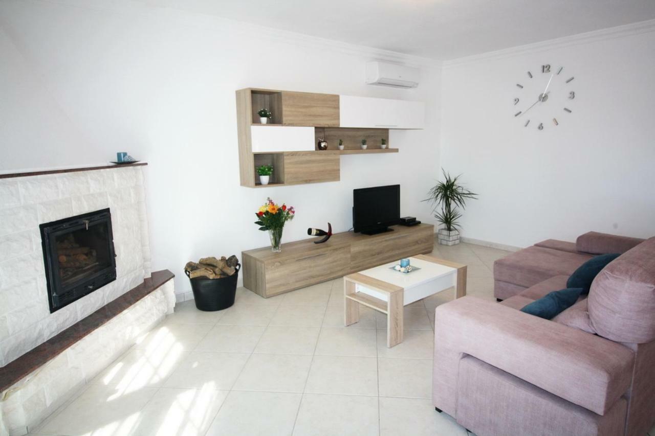 Casa Hibiscus Villa กัลเป ภายนอก รูปภาพ